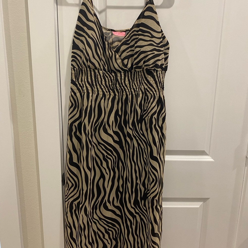 She's Cool Black and Tan Animal Print Dress. 0456